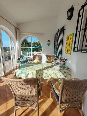 2 soverom Villa til salgs i Torrox Pueblo, Torrox med garasje - € 299 000 (Ref: 9610647)