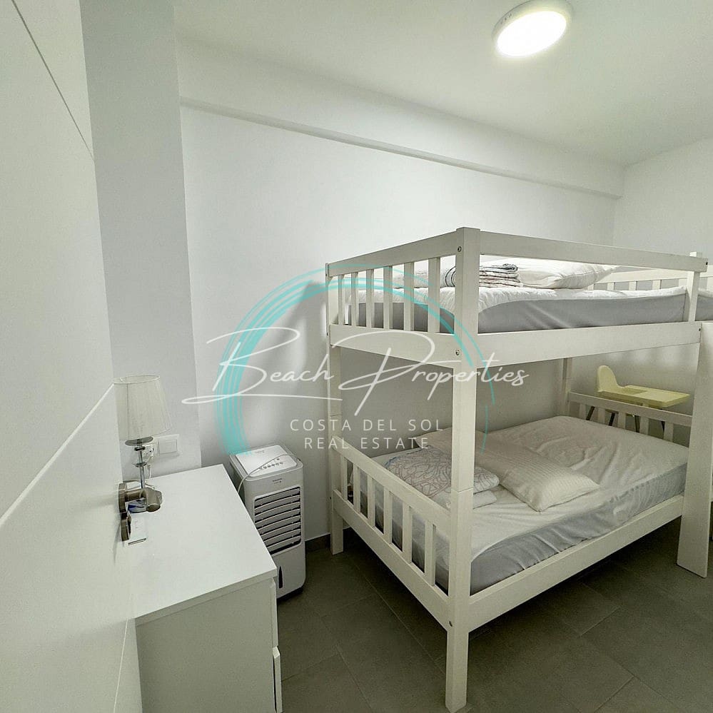 Apartamento de 3 habitaciones en Nerja en venta con piscina - 310.000 € (Ref: 9610648)