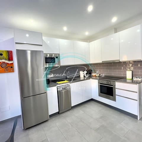 Apartamento de 3 habitaciones en Burriana, Nerja en venta con piscina - 310.000 € (Ref: 9610648)