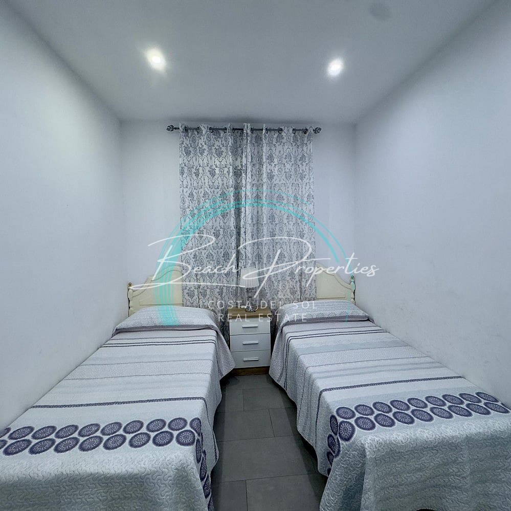 Apartamento de 3 habitaciones en Nerja en venta con piscina - 310.000 € (Ref: 9610648)