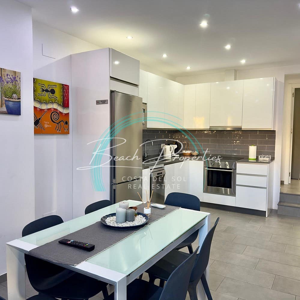 Apartamento de 3 habitaciones en Nerja en venta con piscina - 310.000 € (Ref: 9610648)