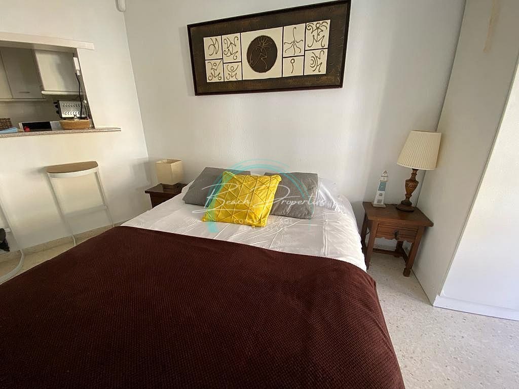 Apartment for sale in Torrox-Costa with pool - € 159,000 (Ref: 9614235)