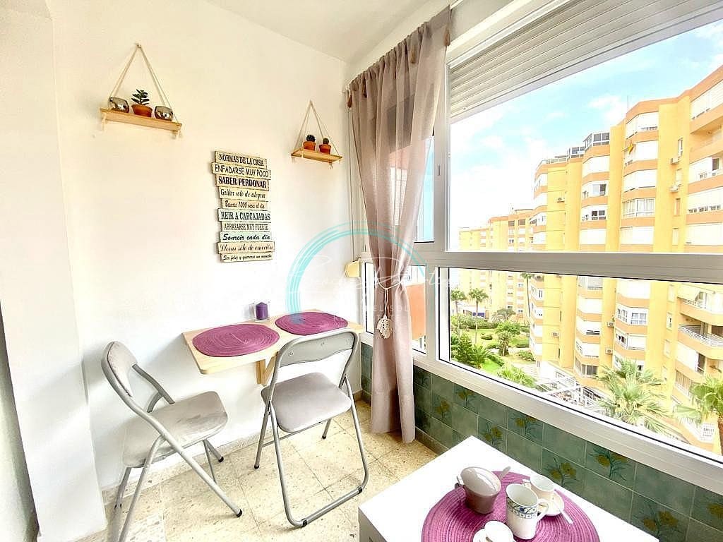 Apartment for sale in Torrox-Costa with pool - € 159,000 (Ref: 9614235)