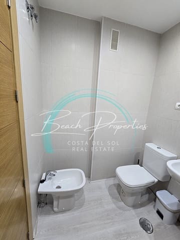 Apartamento de 2 habitaciones en Torrox Pueblo, Torrox en venta con piscina - 263.000 € (Ref: 9629417)