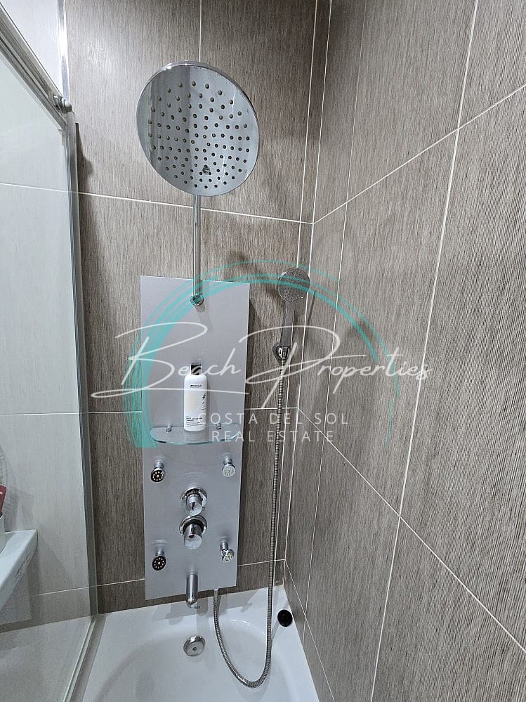 2 bedroom Apartment for sale in Torrox with pool - € 263,000 (Ref: 9629417)