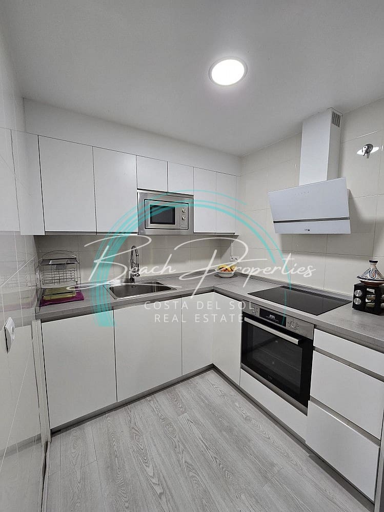 2 bedroom Apartment for sale in Torrox with pool - € 263,000 (Ref: 9629417)