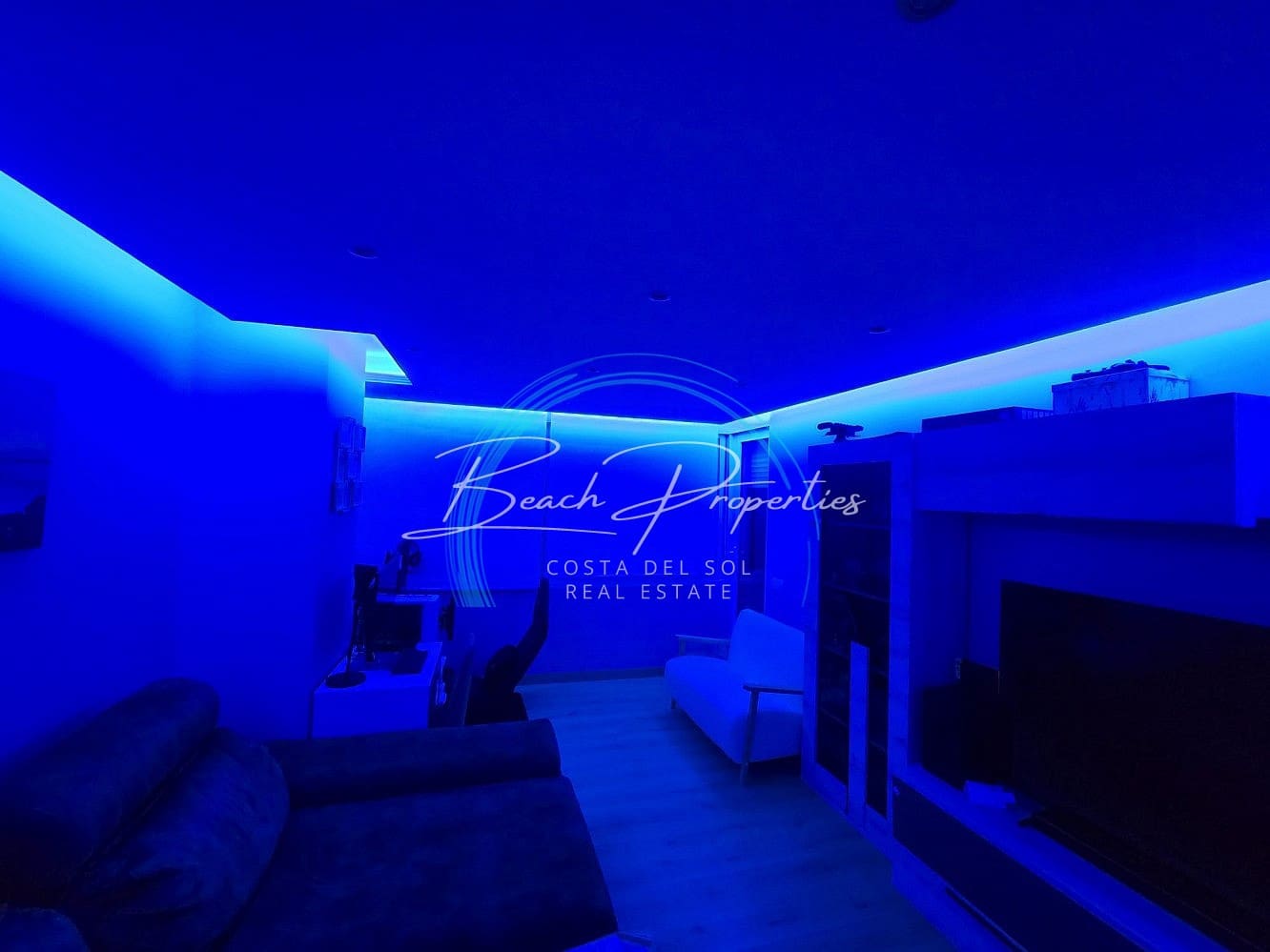 2 bedroom Apartment for sale in Torrox with pool - € 263,000 (Ref: 9629417)