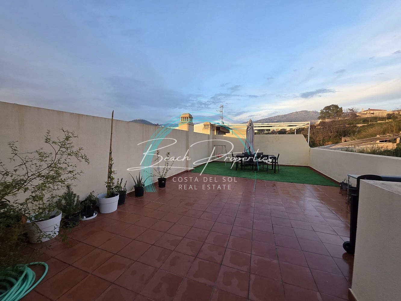 2 bedroom Apartment for sale in Torrox with pool - € 263,000 (Ref: 9629417)