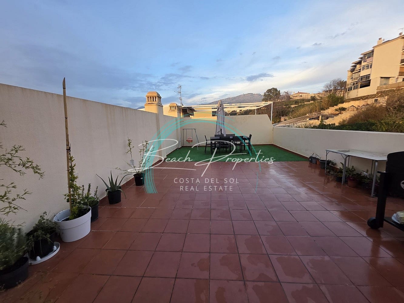 2 bedroom Apartment for sale in Torrox with pool - € 263,000 (Ref: 9629417)