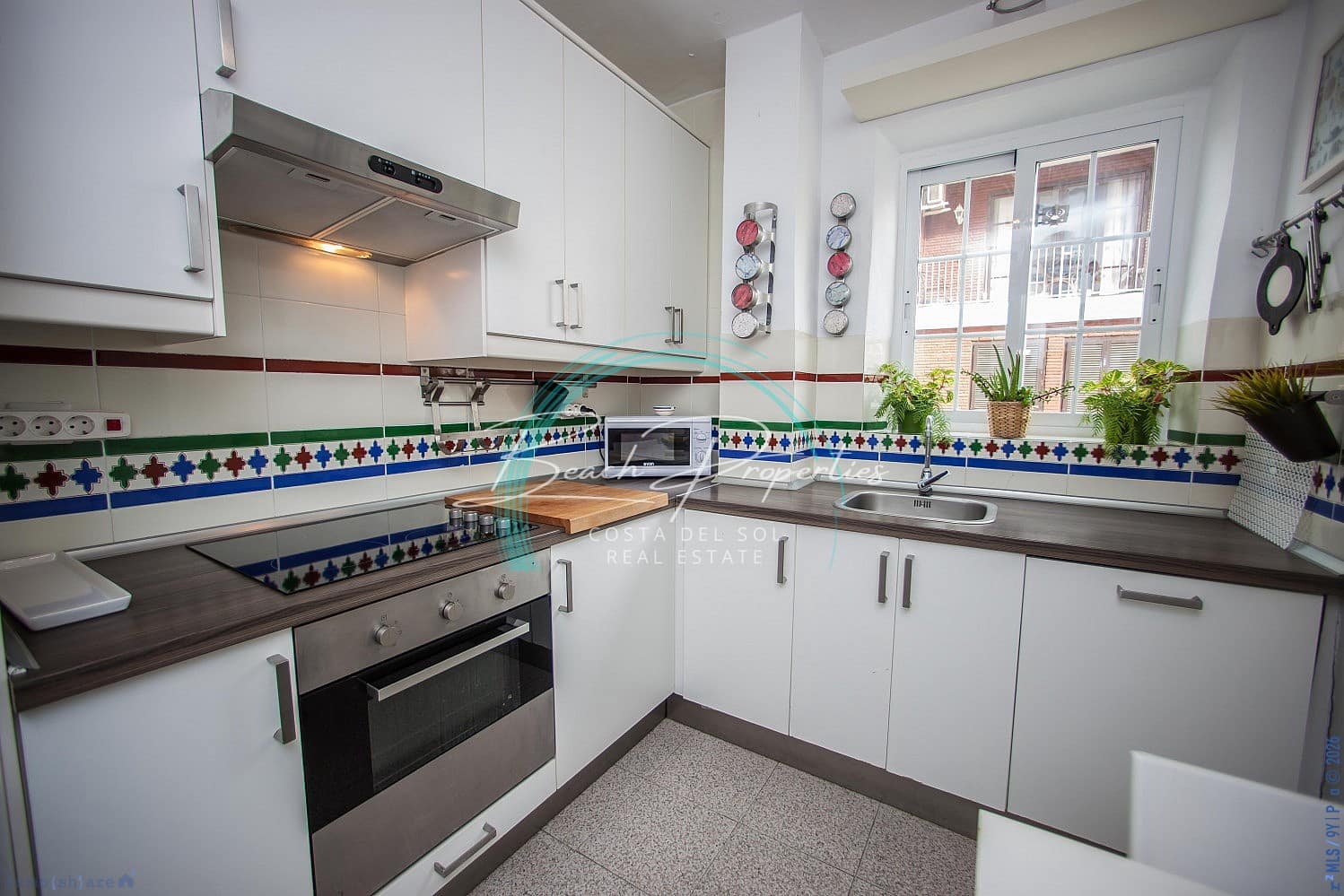 Apartamento de 3 habitaciones en Almuñécar en venta - 450.000 € (Ref: 9643620)