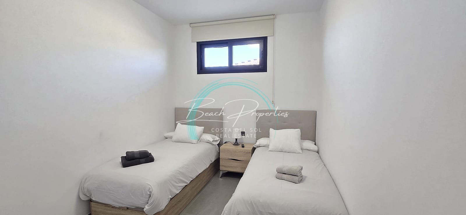 Chalet de 5 habitaciones en Nerja en alquiler con piscina garaje - 2.500 € (Ref: 9685876)