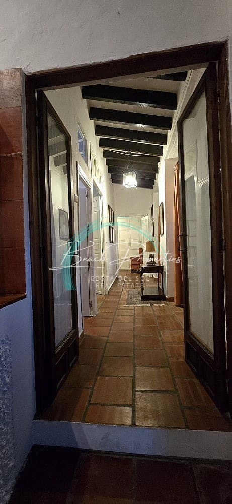 2 bedroom Townhouse for rent in Velez-Malaga with pool garage - € 1,300 (Ref: 9720738)