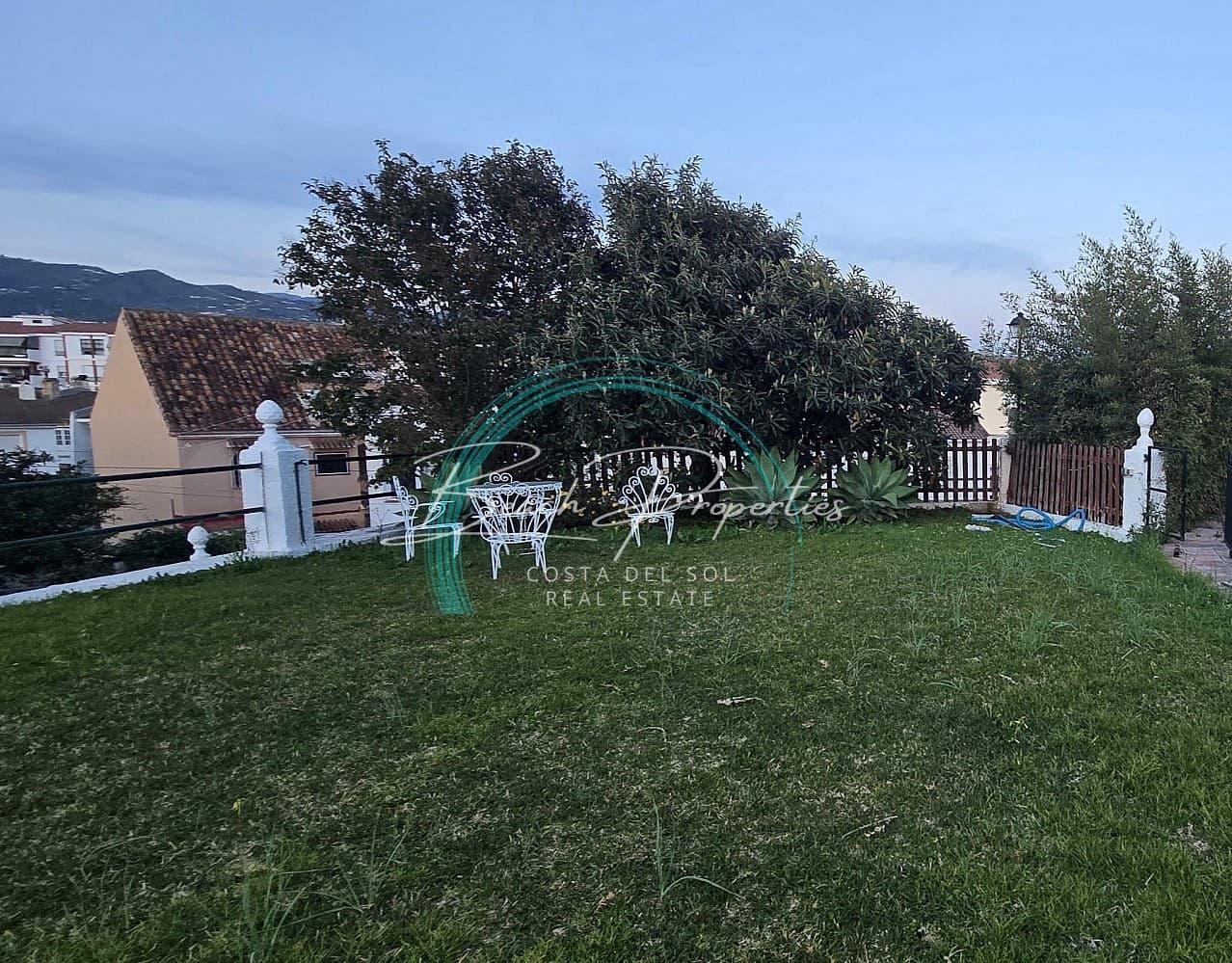 2 bedroom Townhouse for rent in Velez-Malaga with pool garage - € 1,300 (Ref: 9720738)
