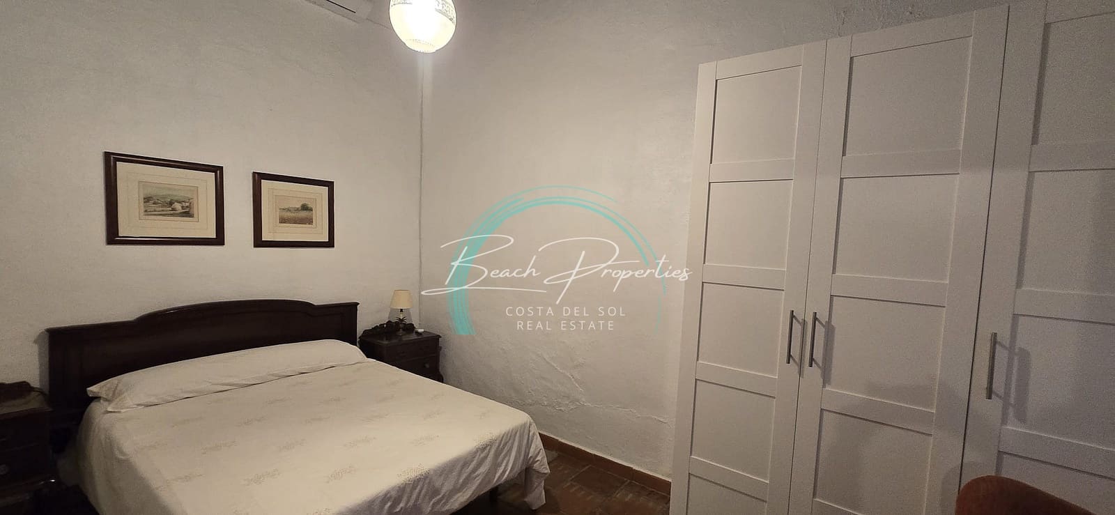 2 bedroom Townhouse for rent in Velez-Malaga with pool garage - € 1,300 (Ref: 9720738)