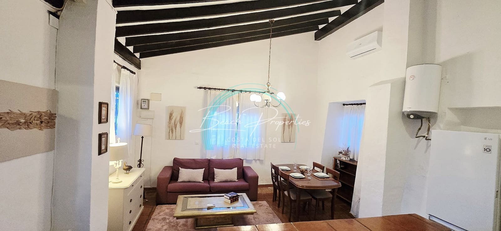 2 bedroom Townhouse for rent in Velez-Malaga with pool garage - € 1,300 (Ref: 9720738)