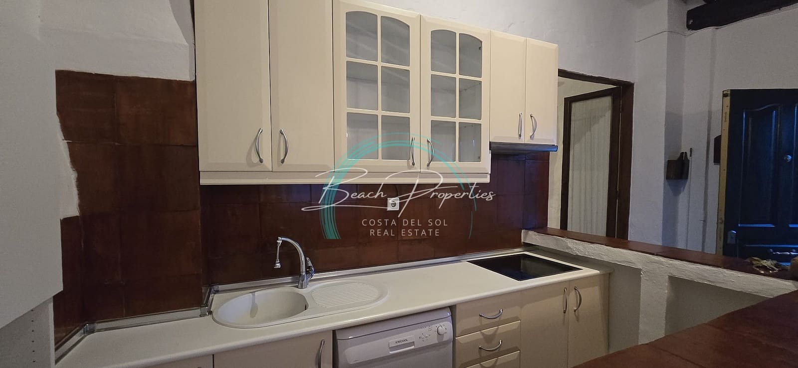 2 bedroom Townhouse for rent in Velez-Malaga with pool garage - € 1,300 (Ref: 9720738)