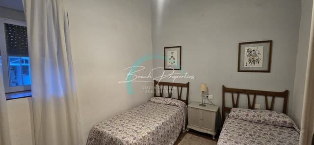 Casa de 2 habitaciones en Vélez-Málaga en alquiler con piscina garaje - 1.300 € (Ref: 9720738)