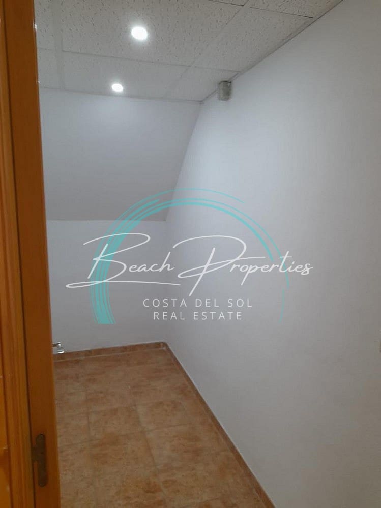 3 camera da letto Casa da affittare in Torrox con piscina garage - 1.200 € (Rif: 9722692)