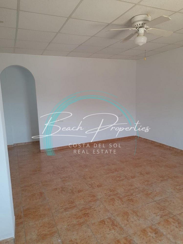 3 camera da letto Casa da affittare in Torrox con piscina garage - 1.200 € (Rif: 9722692)