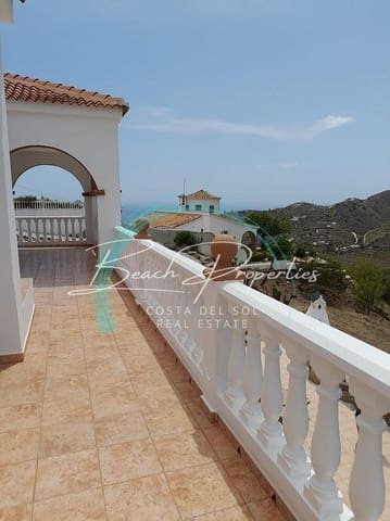 Maison de Ville de 3 chambres à louer à Torrox Pueblo, Torrox avec piscine garage - 1 200 € (Ref: 9722692)