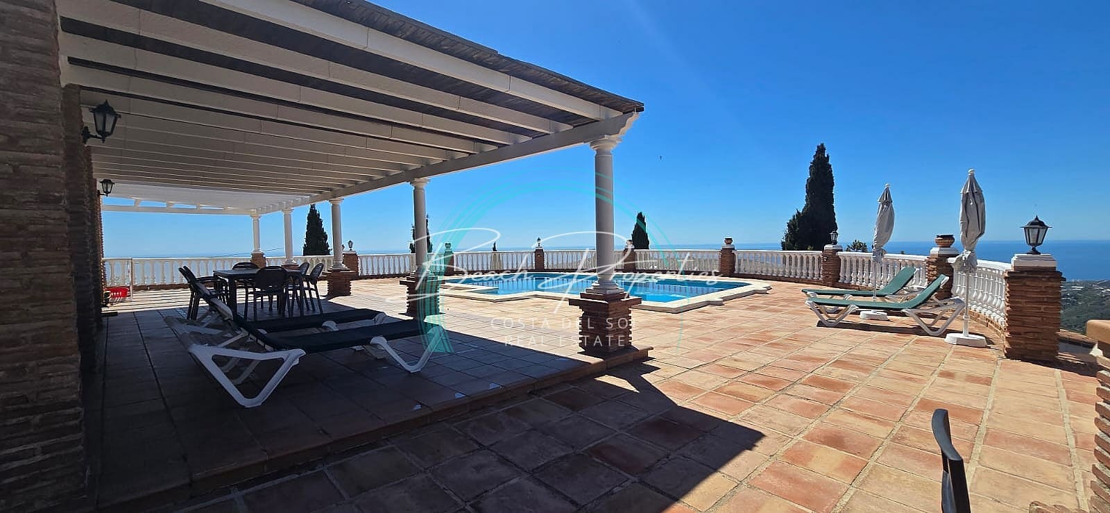 3 soveværelse Byhus til leje i Torrox med swimmingpool garage - € 1.700 (Ref: 9735884)