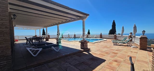 3 soveværelse Byhus til leje i Torrox Pueblo, Torrox med swimmingpool garage - € 1.700 (Ref: 9735884)