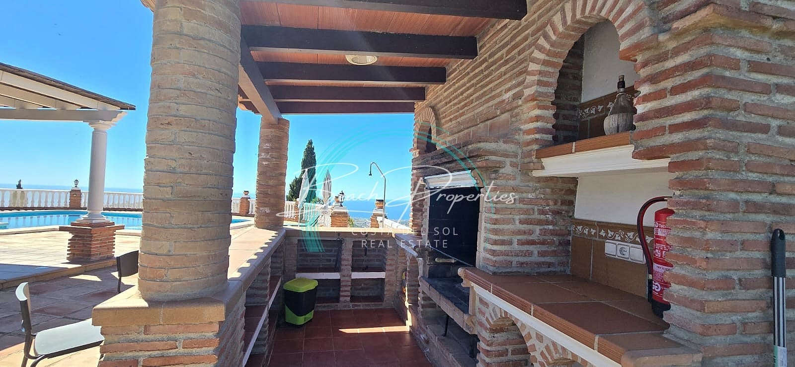 3 soveværelse Byhus til leje i Torrox med swimmingpool garage - € 1.700 (Ref: 9735884)