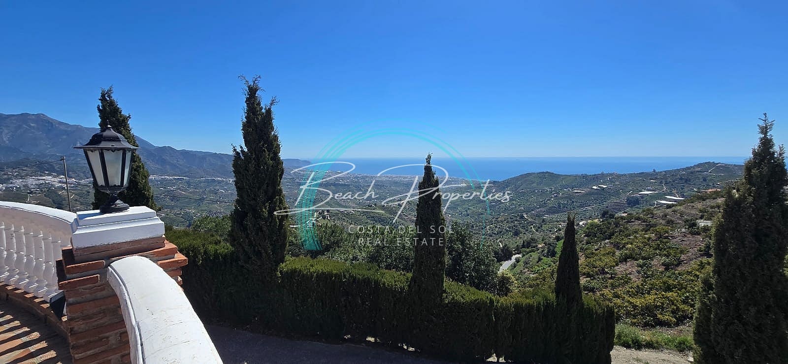 3 soveværelse Byhus til leje i Torrox med swimmingpool garage - € 1.700 (Ref: 9735884)