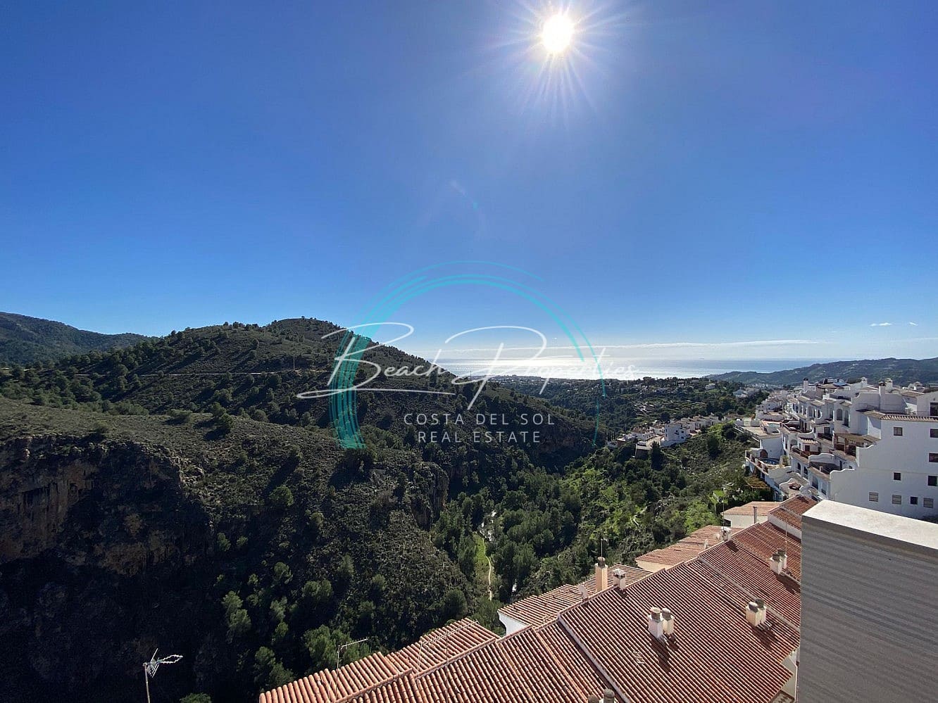 2 bedroom Apartment for rent in Frigiliana - € 750 (Ref: 9736005)