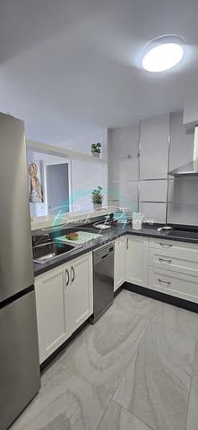 2 soveværelse Lejlighed til leje i El Peñoncillo, Torrox - € 900 (Ref: 9747465)