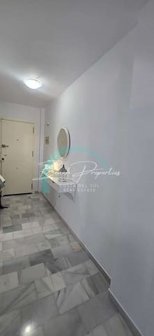 2 soveværelse Lejlighed til leje i El Peñoncillo, Torrox - € 900 (Ref: 9747465)