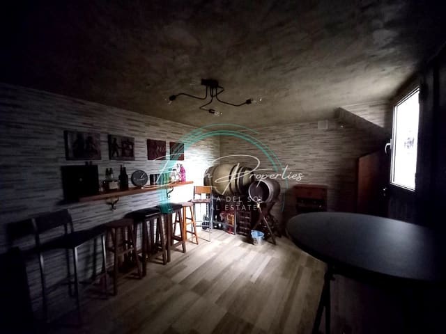 4 quarto Moradia para venda em Urbanización Santa Rosa, Torrox com garagem - 880 000 € (Ref: 9747467)