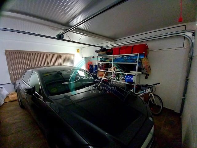 4 quarto Moradia para venda em Urbanización Santa Rosa, Torrox com garagem - 880 000 € (Ref: 9747467)