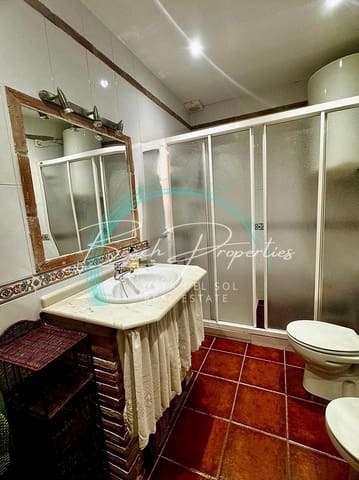 4 soveværelse Villa til salg i El Peñoncillo, Torrox med swimmingpool - € 490.000 (Ref: 9747515)