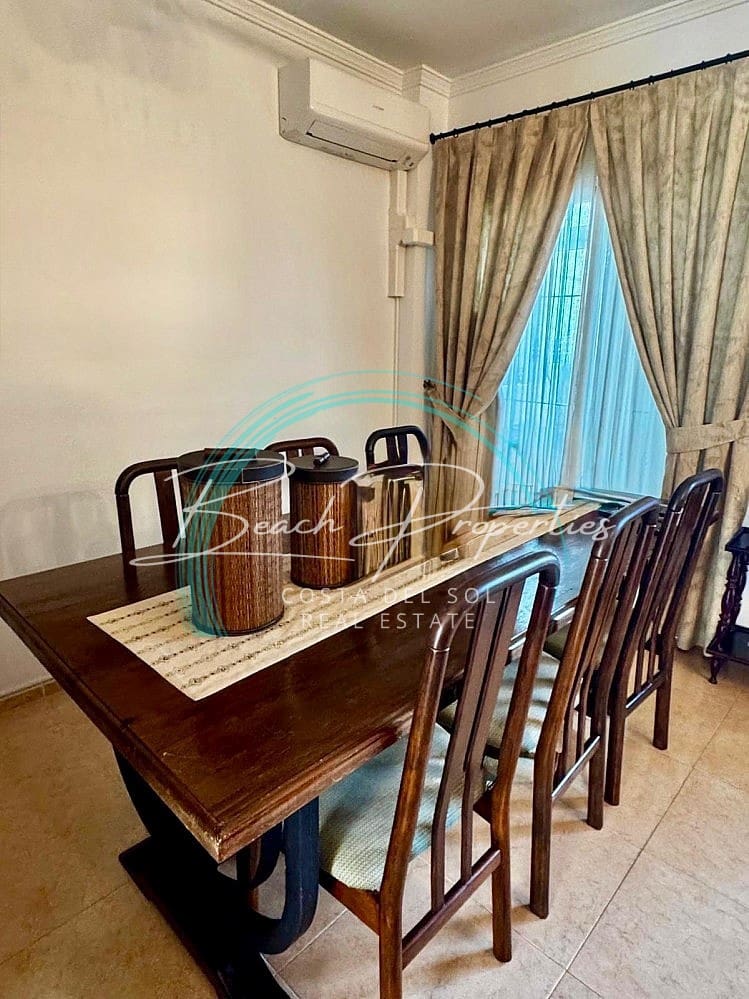 4 soveværelse Villa til salg i El Penoncillo med swimmingpool - € 490.000 (Ref: 9747515)