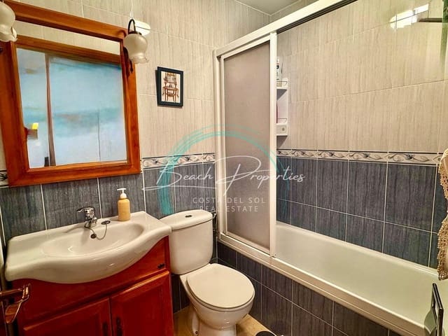 4 soveværelse Villa til salg i El Peñoncillo, Torrox med swimmingpool - € 490.000 (Ref: 9747515)