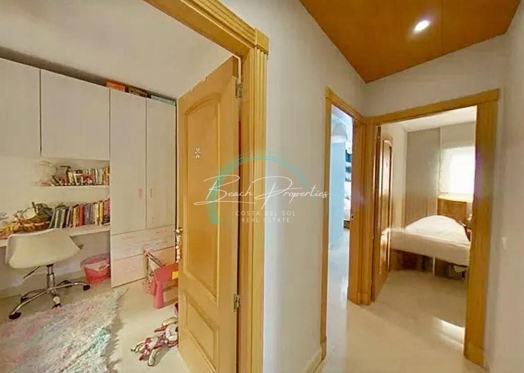 3 soveværelse Lejlighed til salg i Torrox-Costa med garage - € 319.000 (Ref: 9752563)