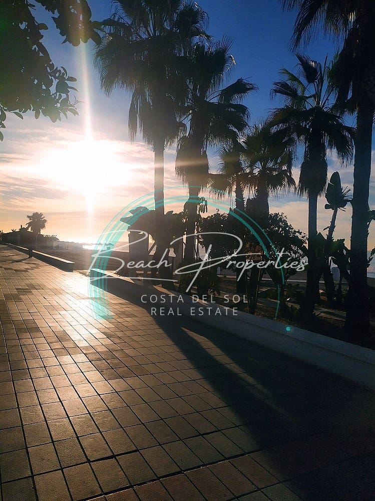 3 soveværelse Lejlighed til salg i Torrox-Costa med garage - € 319.000 (Ref: 9752563)