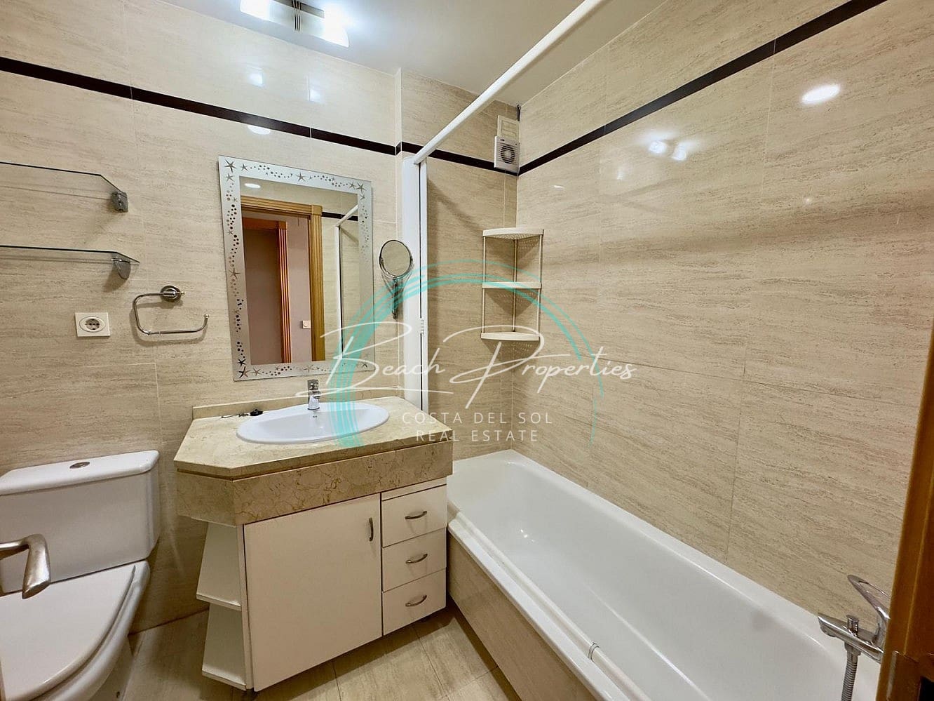 3 bedroom Apartment for sale in Torrox-Costa with garage - € 319,000 (Ref: 9752563)