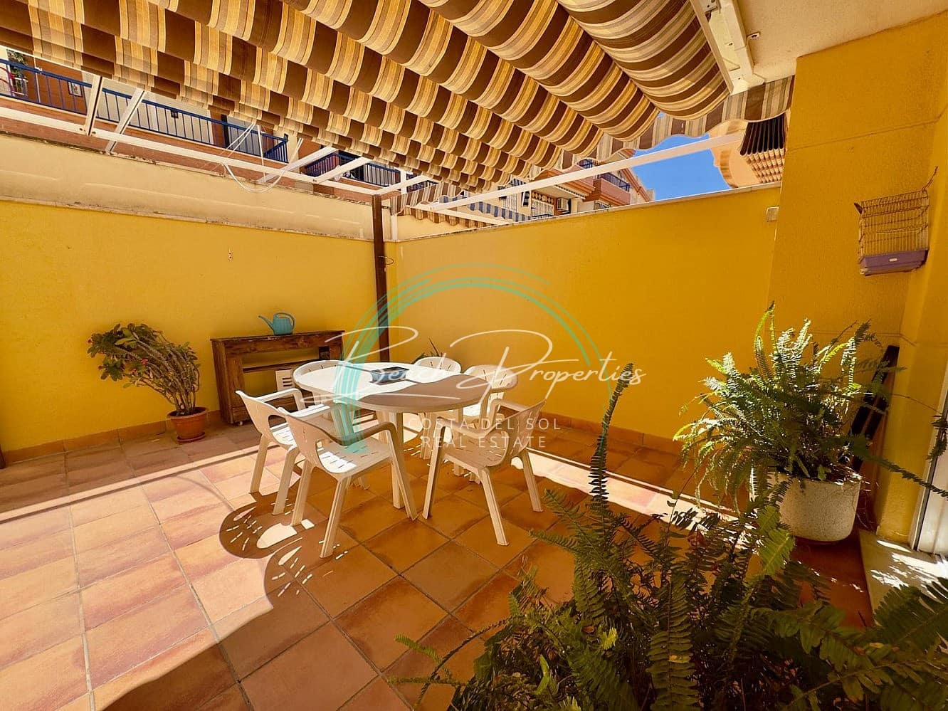 3 bedroom Apartment for sale in Torrox-Costa with garage - € 319,000 (Ref: 9752563)