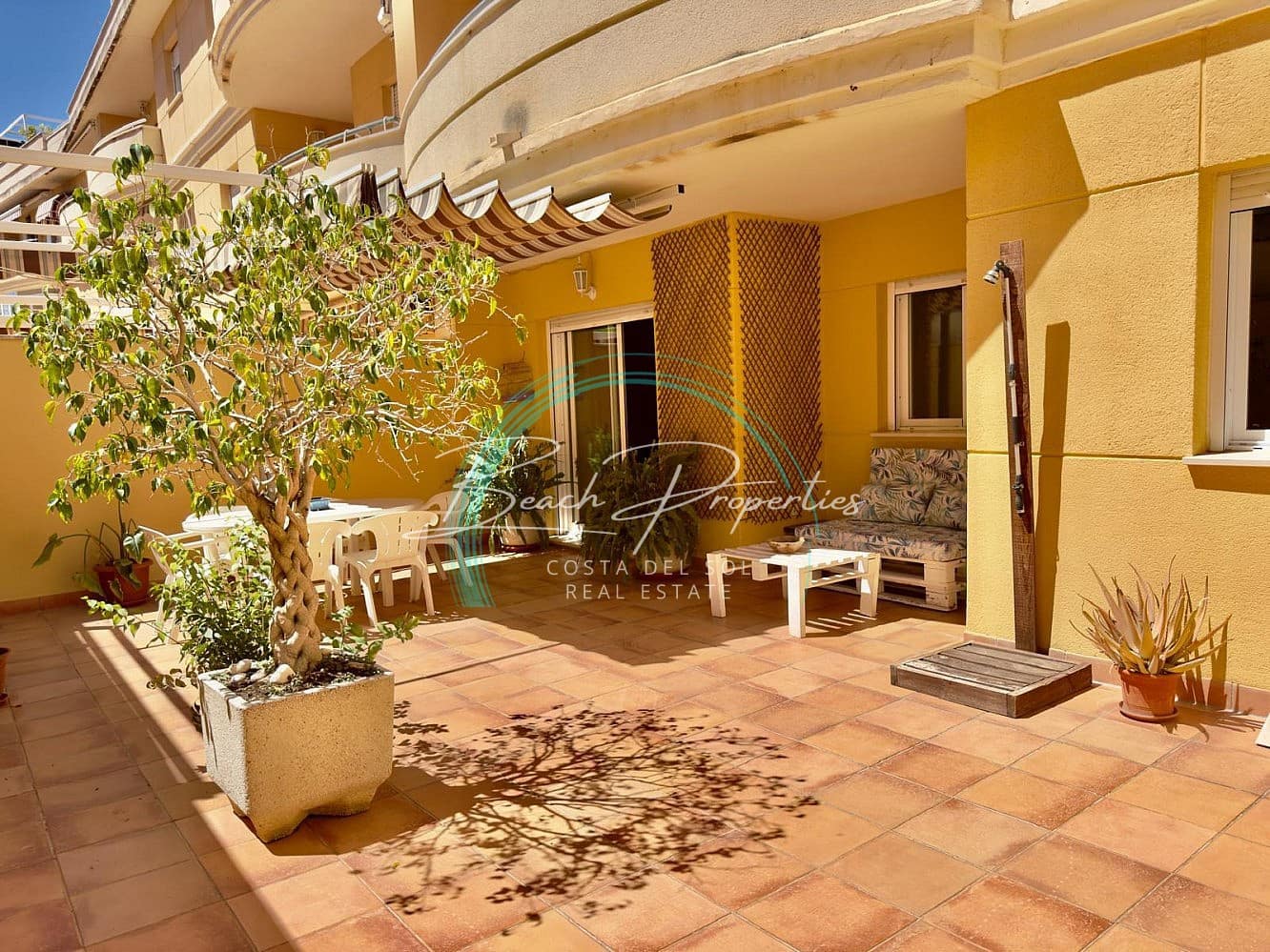 3 bedroom Apartment for sale in Torrox-Costa with garage - € 319,000 (Ref: 9752563)