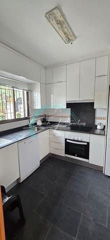 3 slaapkamer Villa te koop in Avda Pescia - Ctra de Frigiliana, Nerja met zwembad - € 350.000 (Ref: 9762402)