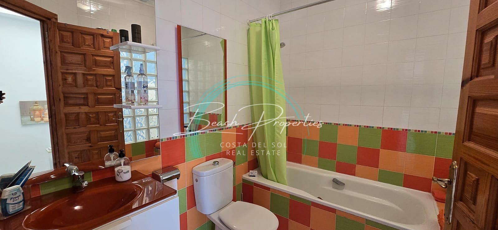 3 chambre Villa/Maison à vendre à Nerja avec piscine - 350 000 € (Ref: 9762402)