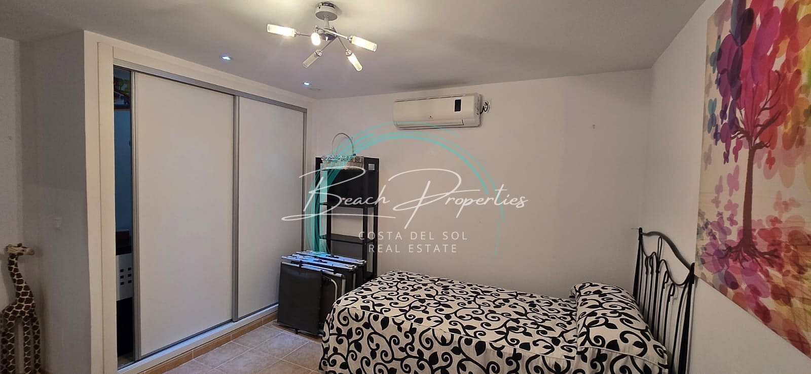 3 chambre Villa/Maison à vendre à Nerja avec piscine - 350 000 € (Ref: 9762402)