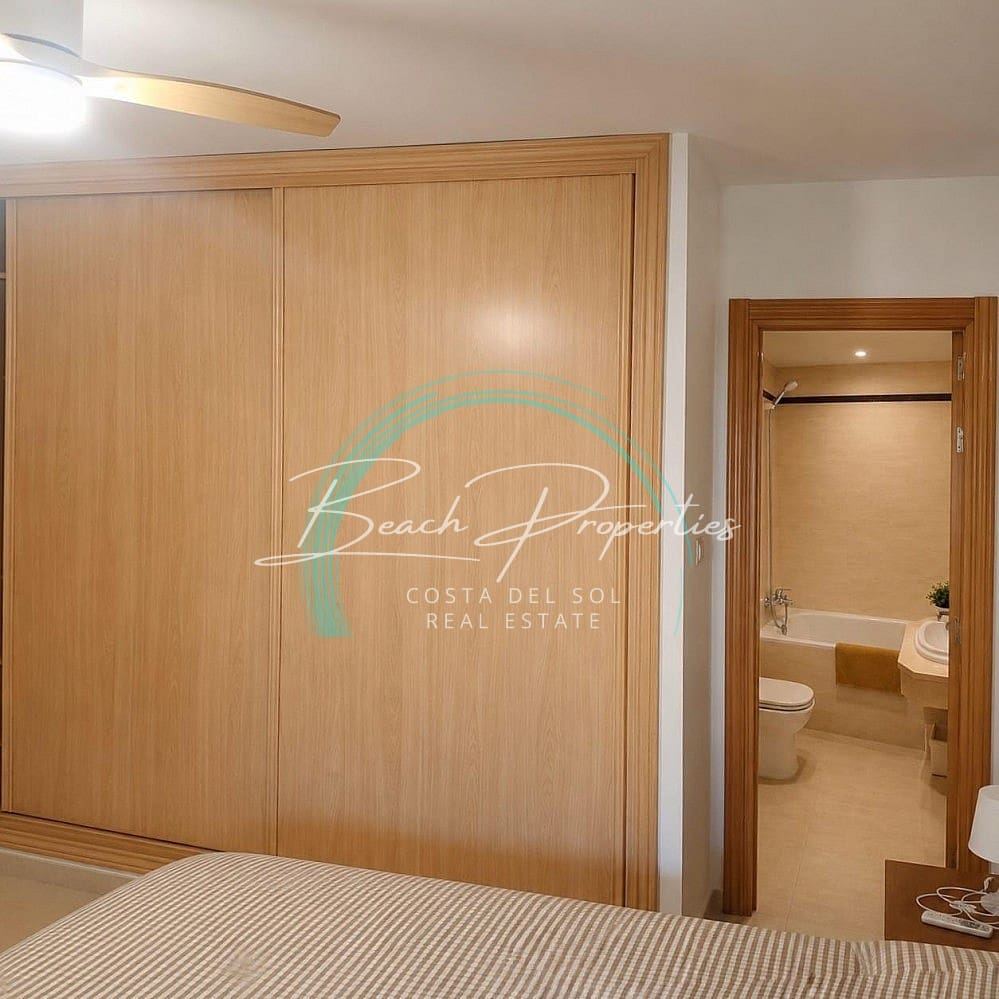 Appartement de 2 chambres à louer à Torrox-Costa avec piscine garage - 950 € (Ref: 9775983)