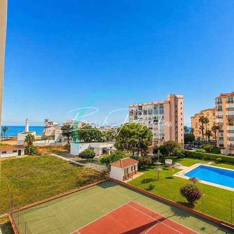 2 slaapkamer Appartement te huur in Torrox-Costa, Torrox met zwembad garage - € 950 (Ref: 9775983)