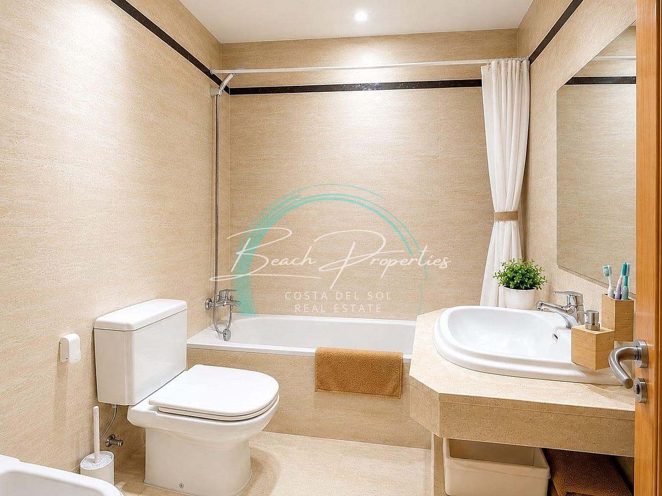 Appartement de 2 chambres à louer à Torrox-Costa avec piscine garage - 950 € (Ref: 9775983)