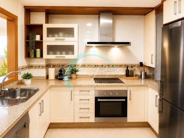 2 slaapkamer Appartement te huur in Torrox-Costa, Torrox met zwembad garage - € 950 (Ref: 9775983)