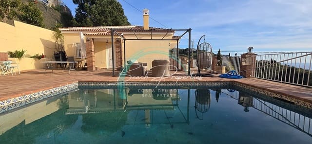 4 sypialnia Willa na sprzedaż w Torrox Pueblo, Torrox z basenem garażem - 370 000 € (Ref: 9784760)