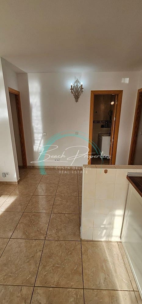 4 sypialnia Willa na sprzedaż w Torrox z basenem garażem - 370 000 € (Ref: 9784760)